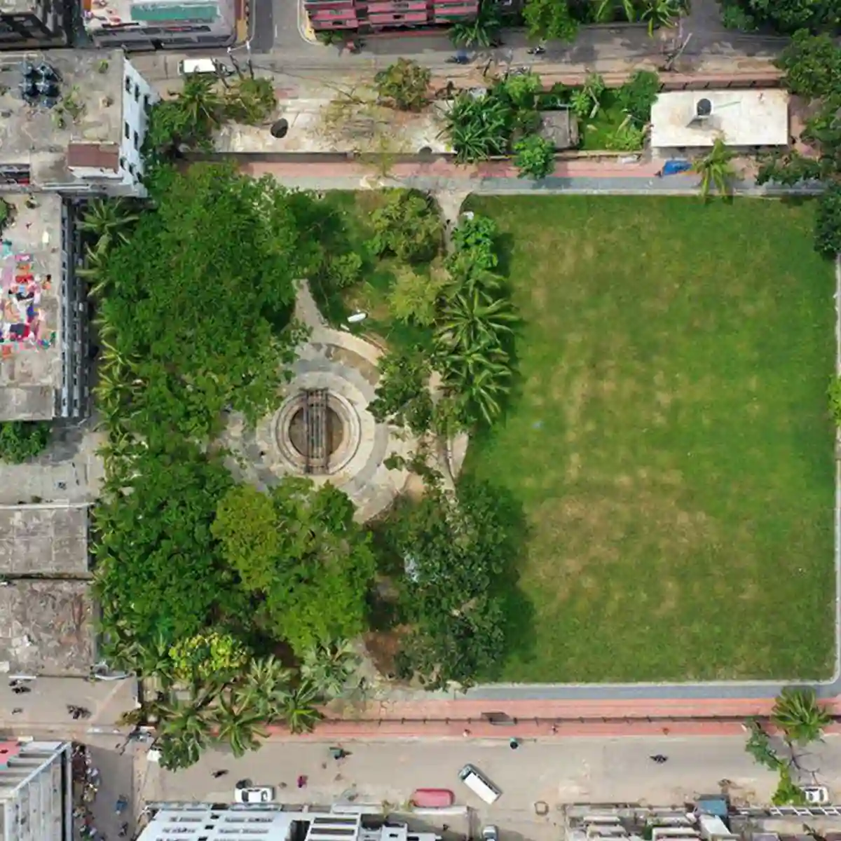 Tajmahal Road Park & Playground, DNCC